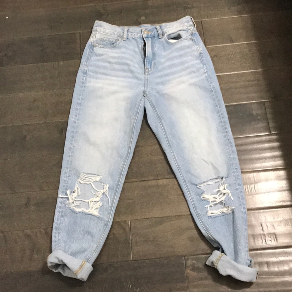 American Eagle Mom Jean